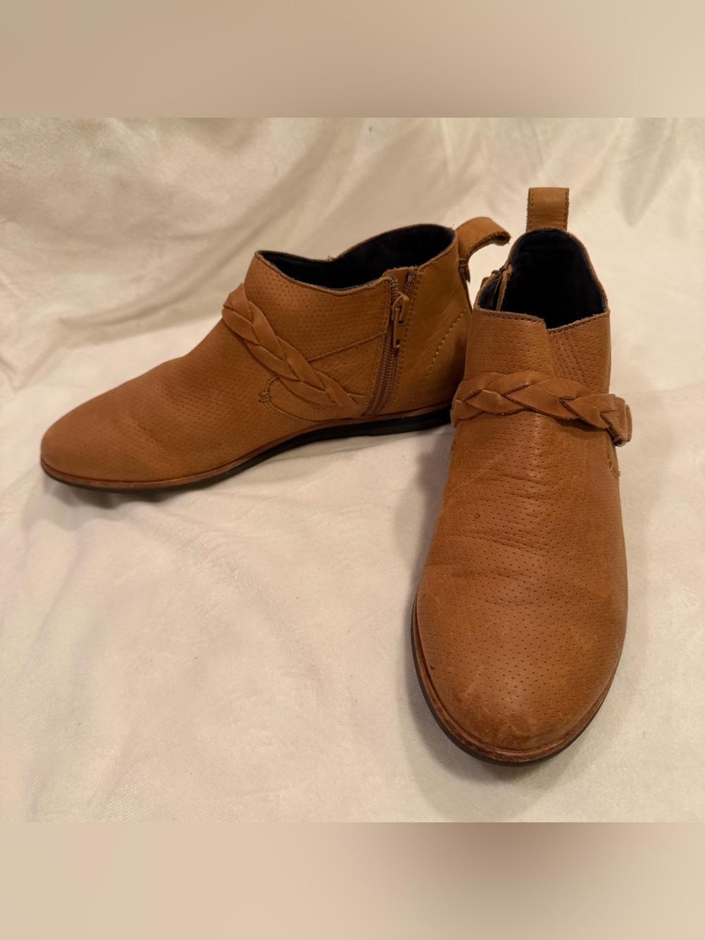 OluKai Women's Tan Braided Ankle Booties